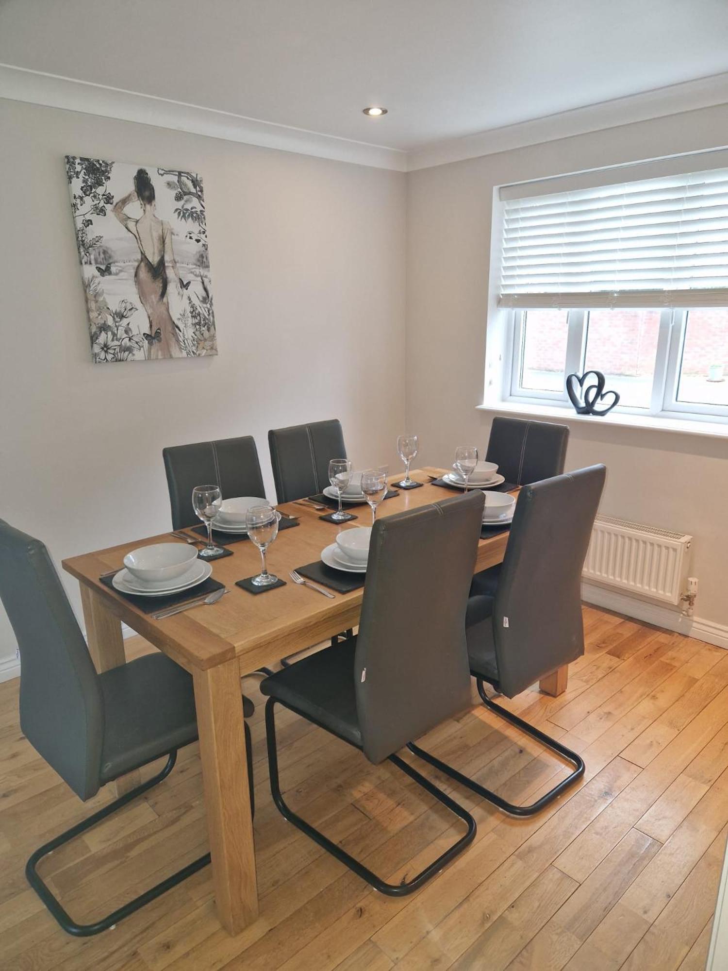 Hereford - Finch House - Modern 4 Bedroom House Located In South Hereford, Dog Friendly With Nearby Countryside, Pool Table, Sleeps Up To 10 Guests - Hosted By Rentmyhouse Kültér fotó