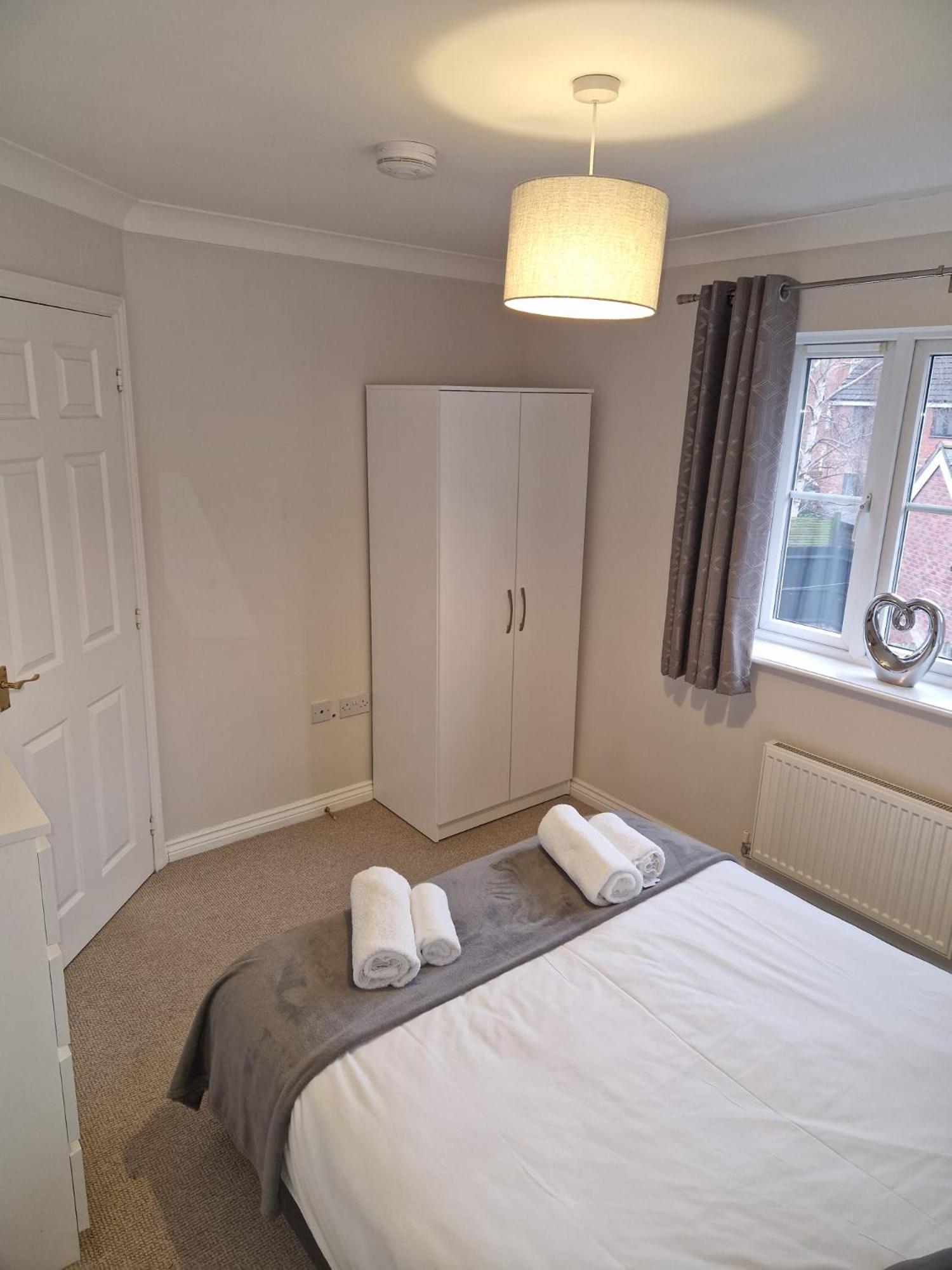 Hereford - Finch House - Modern 4 Bedroom House Located In South Hereford, Dog Friendly With Nearby Countryside, Pool Table, Sleeps Up To 10 Guests - Hosted By Rentmyhouse Kültér fotó